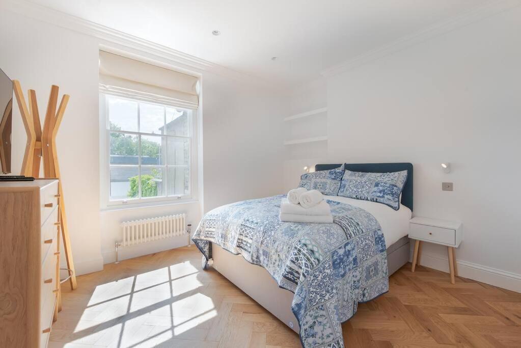 Stunning Two Bed Apartment Rh8 Londen Buitenkant foto